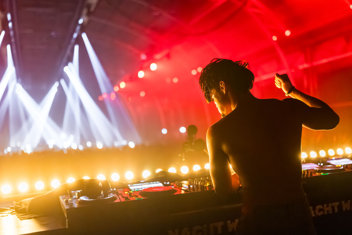 Loading... just a sec